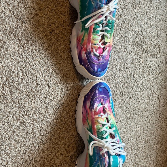NWOT FILA Women’s Disruptor II Tie Dye Platform Sneakers U.S. Size 8.5 - Picture 4 of 12